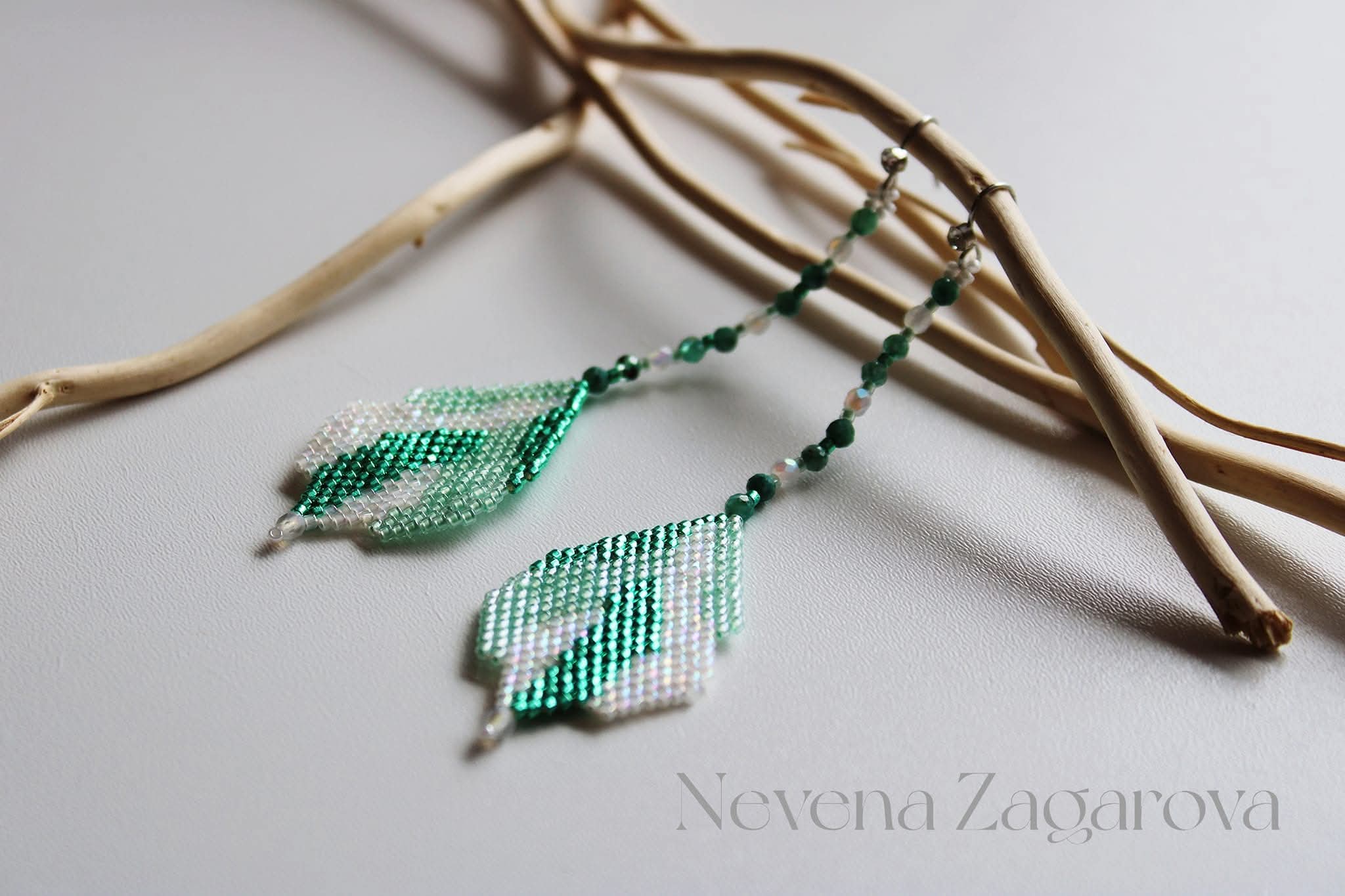 Обеци „Emerald Leaves“